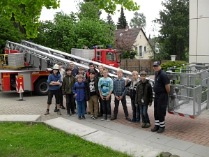 Gruppenbild Feuerwehr-AG Gruppenbild Feuerwehr-AG