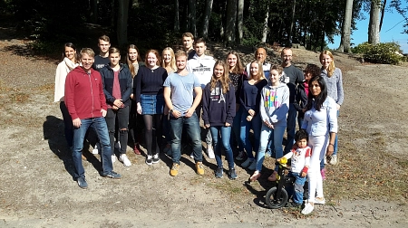 Gruppenbild_spanisches_Dorf_klein