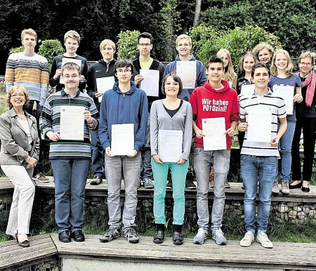 Gruppenfoto_Sprachenzertifikate_2013